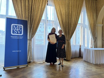 Ocenění převzala místostarostka Petra Brodová. Foto: Kristýna Špačková