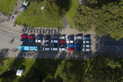 Poruba ukázala, jak mohou automobily vládnout městu
