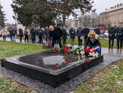 Lidé dnes uctili památku obětí tragické události z prosince roku 2019. Foto: Martin Otipka