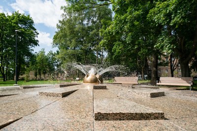 Fontána Vladislava Gajdy v parku u Domu kultury Poklad. Foto: Jiří Birke
