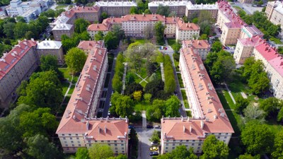 Revitalizace náměstí Vítězslava Nováka získala v soutěži Stavba Moravskoslezského kraje čestné uznání. Foto: Martin Otipka