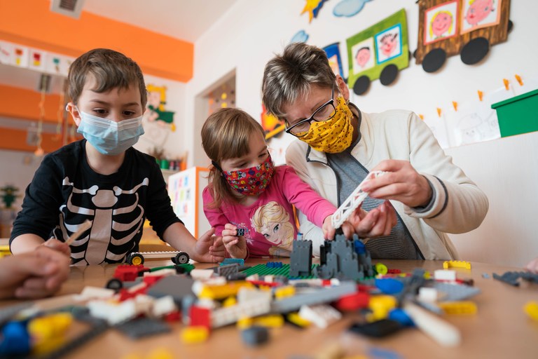 Hlídání dětí zaměstnanců z kritické infrastruktury