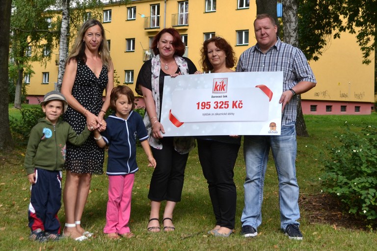 Kik pomohl Domovu pro matky s dětmi