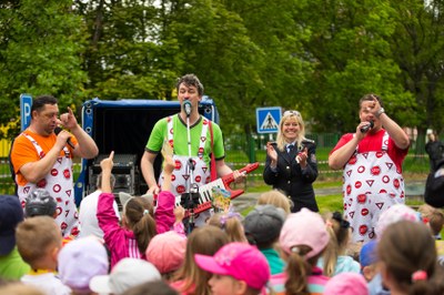 Dětem zahráli Maxim Turbulenc