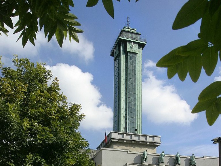 MĚSTO OSTRAVA SPOLEČNĚ S ADROU POMÁHÁ OSAMĚLÝM SENIORŮM A LIDEM V KARANTÉNĚ