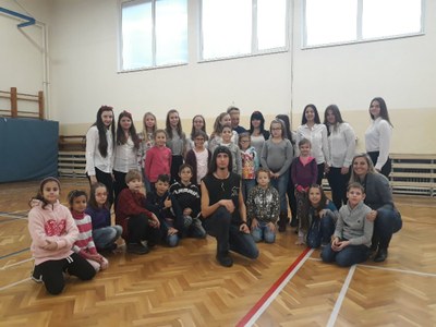 Metaloví muzikanti podporují děti o Vánocích