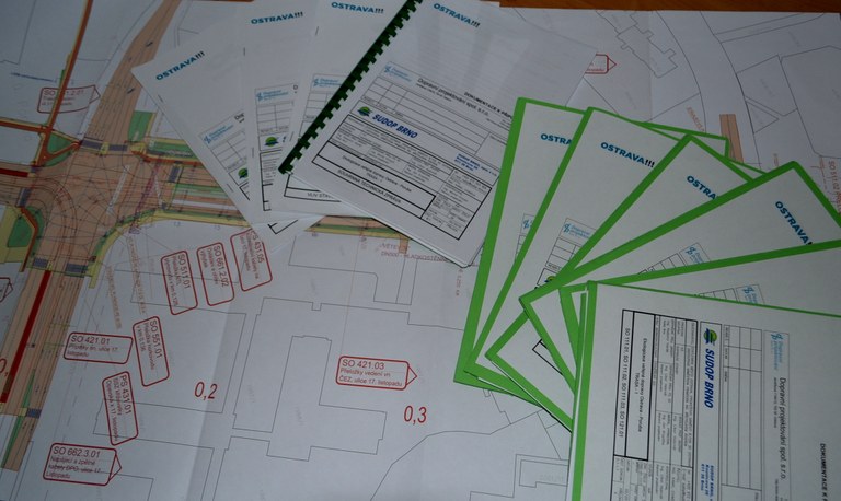 Můžete nahlédnout do projektové dokumentace k tramvajové trati