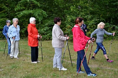 Nordic walking pro seniory