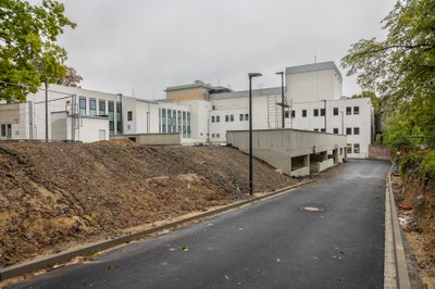 Parkování v okolí DK Poklad posílí nový parkovací dům