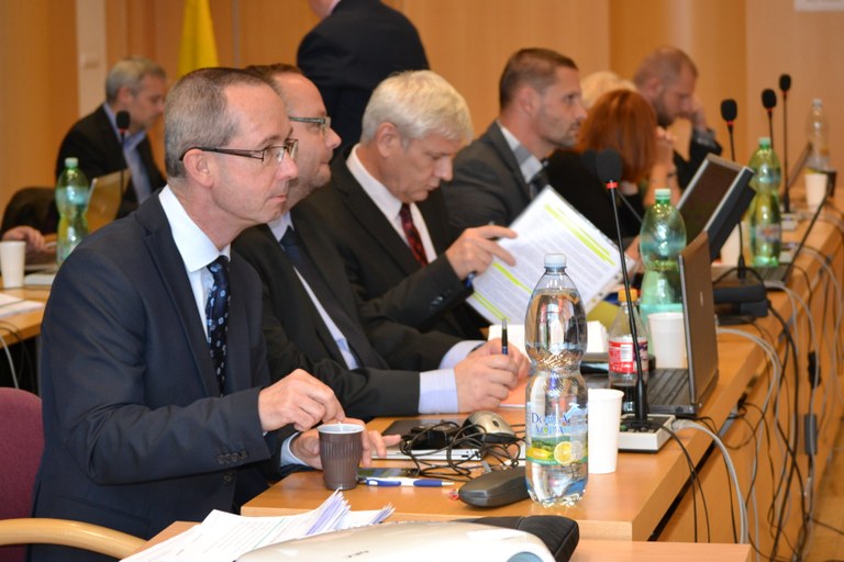 Podívejte se na záznam z 15. zasedání zastupitelstva
