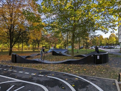 Poruba má díky participativnímu rozpočtu první pumptrackovou dráhu a veřejné dopravní hřiště