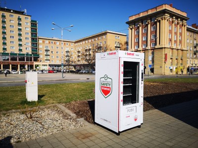 Poruba má dva rouškomaty