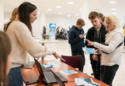 Přehlídka pomáhá deváťákům rozhodnout se, co budou studovat