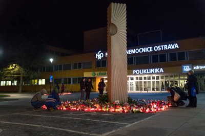 U polikliniky fakultní nemocnice vznikne památník