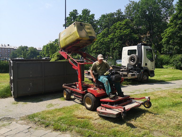 Začalo sečení trávy, co nás čeká?