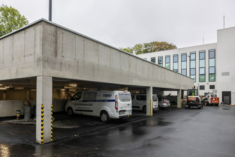 Začne výstavba dalšího parkovacího domu u DK Poklad