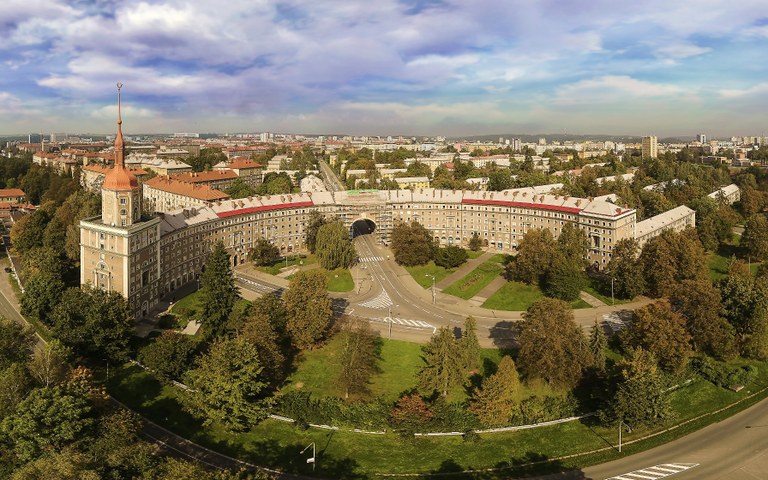 Zastupitelé rozhodli, že chtějí koupit Oblouk