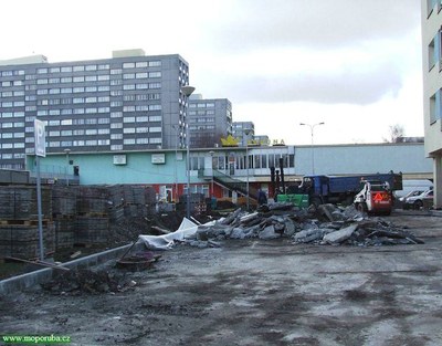 12.2.2008 – V Porubě se opravují chodníky a komunikace 