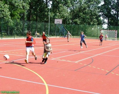20.8.2008 – Poruba získala granty na dvě multifunkční hřiště 