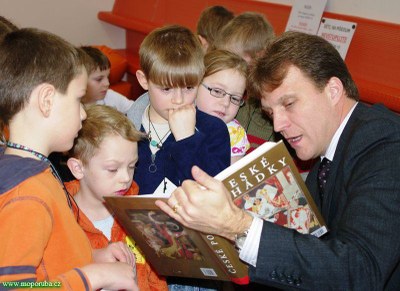 12.3.2009 – Starosta pasoval prvňáčky na čtenáře 