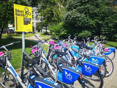 Sdílená kola si můžete půjčit už příští týden