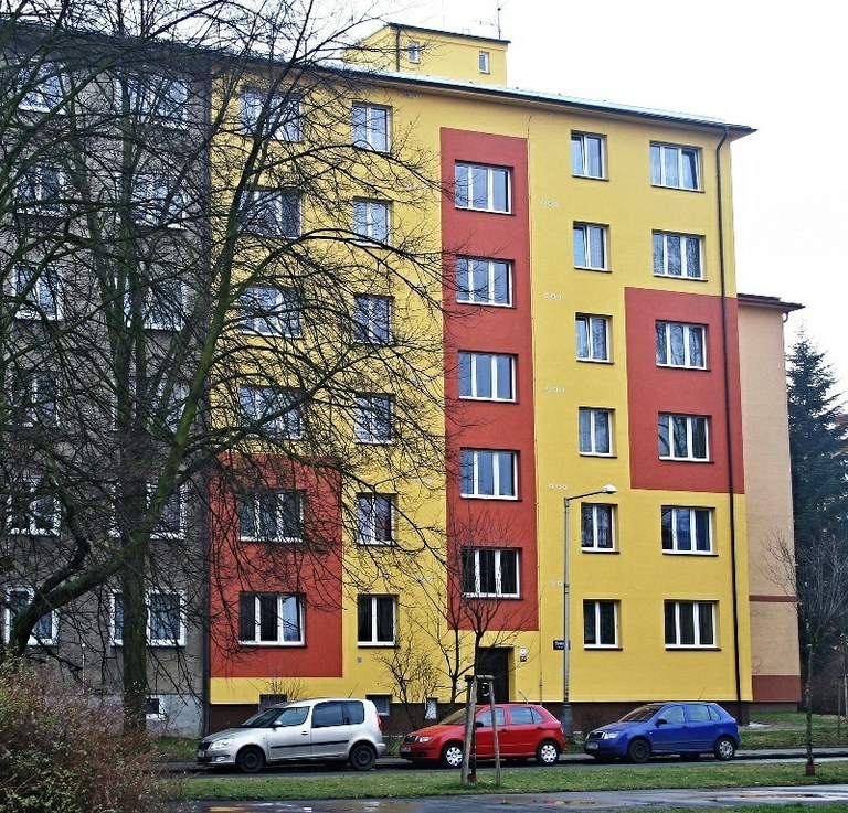 Městský obvod loni investoval do oprav bytových domů třicet milionů korun