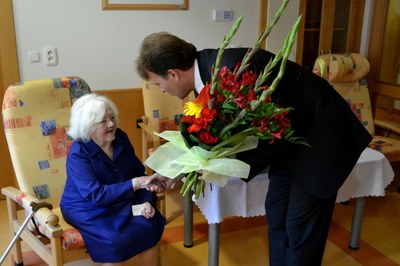 Nejstarší obyvatelka Poruby oslavila 103 let