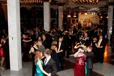 Přijďte se pobavit na porubský ples