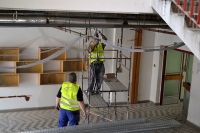 V Základní škole na ulici Josefa Valčíka se vyměňuje elektroinstalace. Foto: Martin Otipka