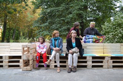 Porubské paletové posezení je první svého druhu v Ostravě.  Foto: Martin Otipka