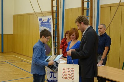 Talentovaní matematici soutěžili na Wichterlově gymnáziu 