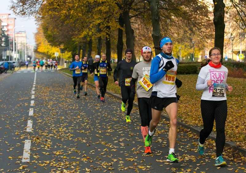 Po Hlavní třídě se bude běhat a jezdit na koloběžce