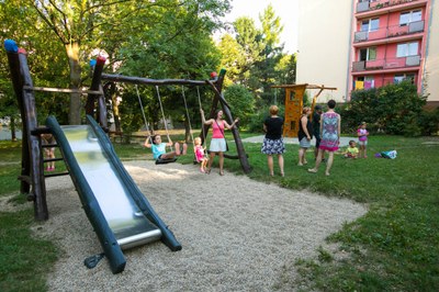 Jedním z loňských úspěšných návrhů projektu Zelená Porubě bylo nové hřiště na Slavíkově ulici. Foto: Jiří Birke
