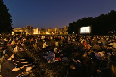 Letní kino bude u Francouzské ulice promítat 24. července. Foto: Jiří Birke