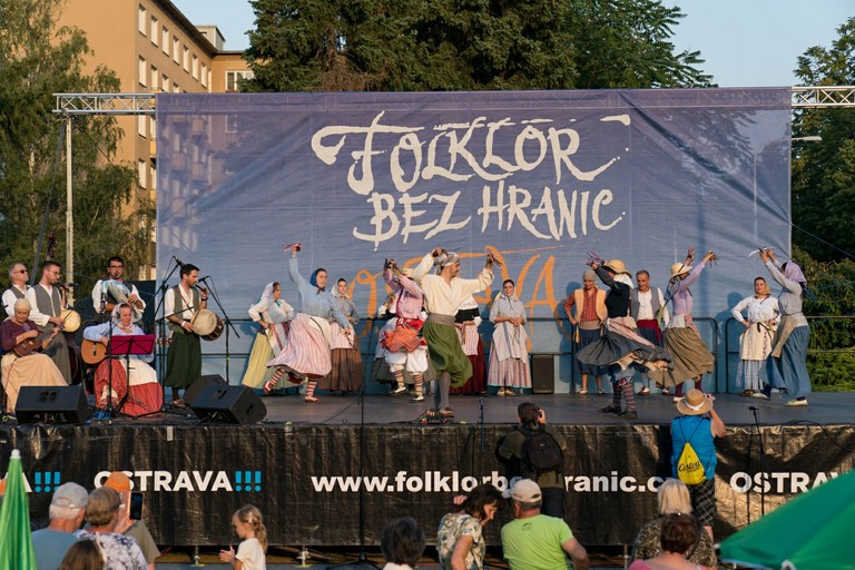 Folklor opět roztančí Hlavní třídu