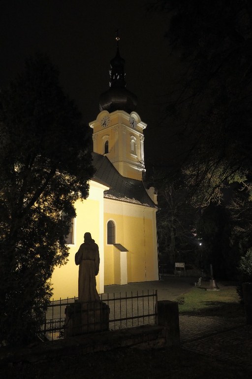 Kostely se po roce otevřou veřejnosti