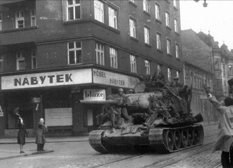Máte fotografie z konce války?