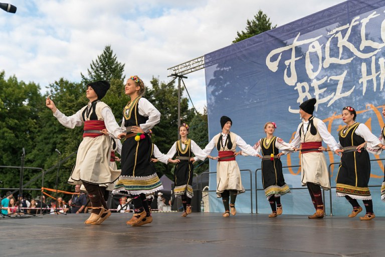 Na Hlavní třídě se představí zahraniční i domácí folklorní soubory