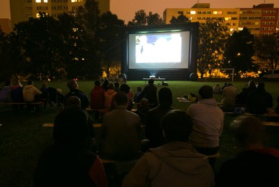 Letní kino nabídne hudební film Tančím, abych žil 