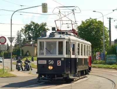 Projeďte se historickými vozy