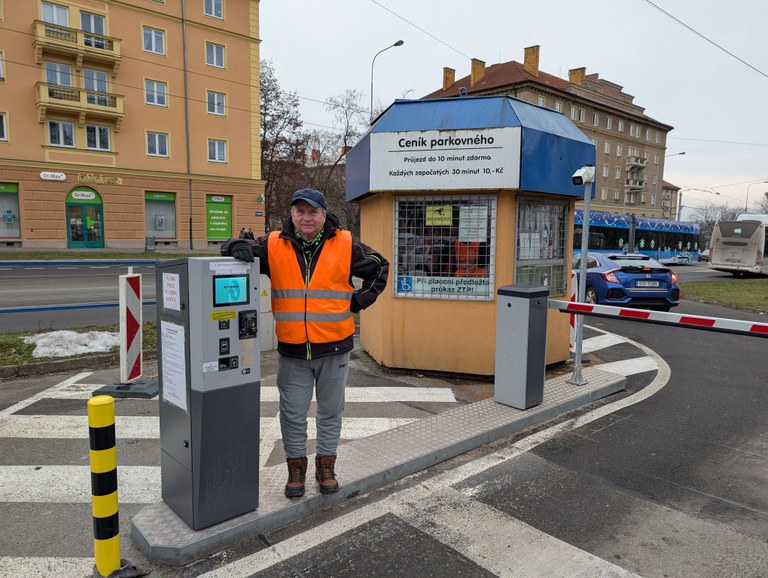 Zaměstnanec radnice pomohl se záchranou života   