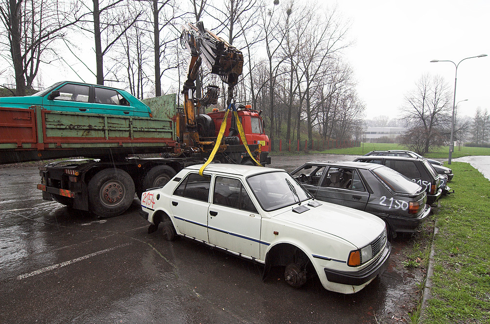 Bezplatné odstranění autovraků se v Porubě koná zpravidla dvakrát ročně.